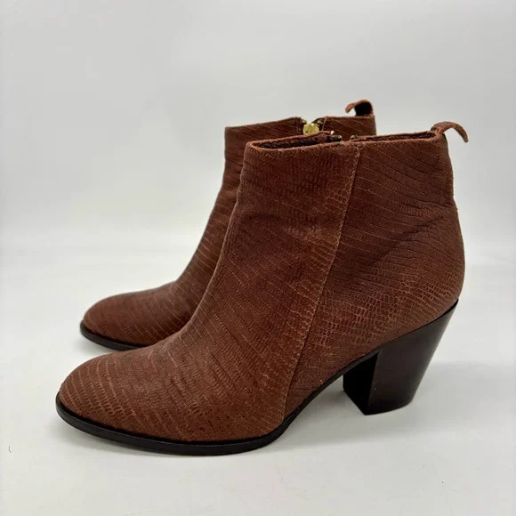 Modern Vice Ankle Boot - Picture 3 of 9